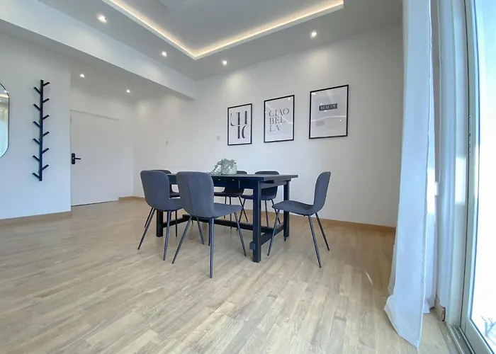 Phaedrus Living: Nicosia Downtown Flat 704
